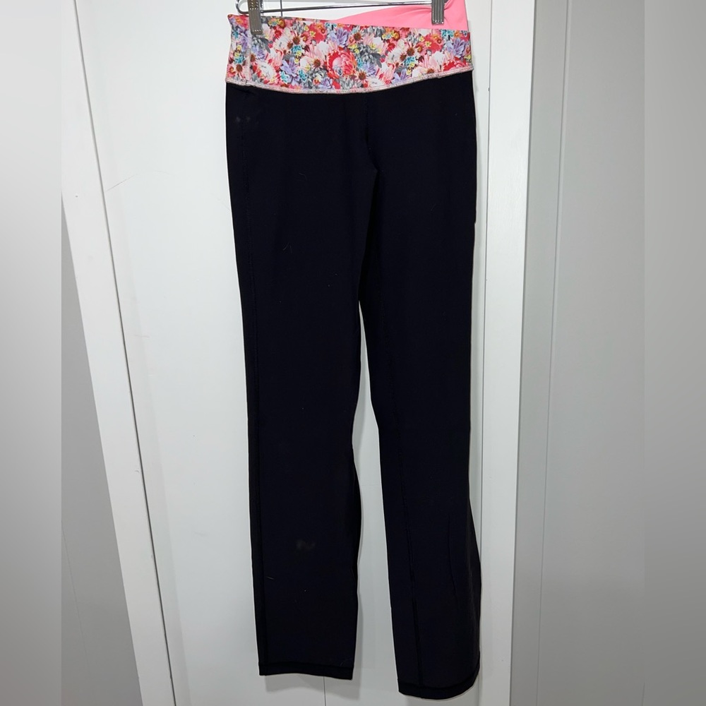 Lululemon Yogas